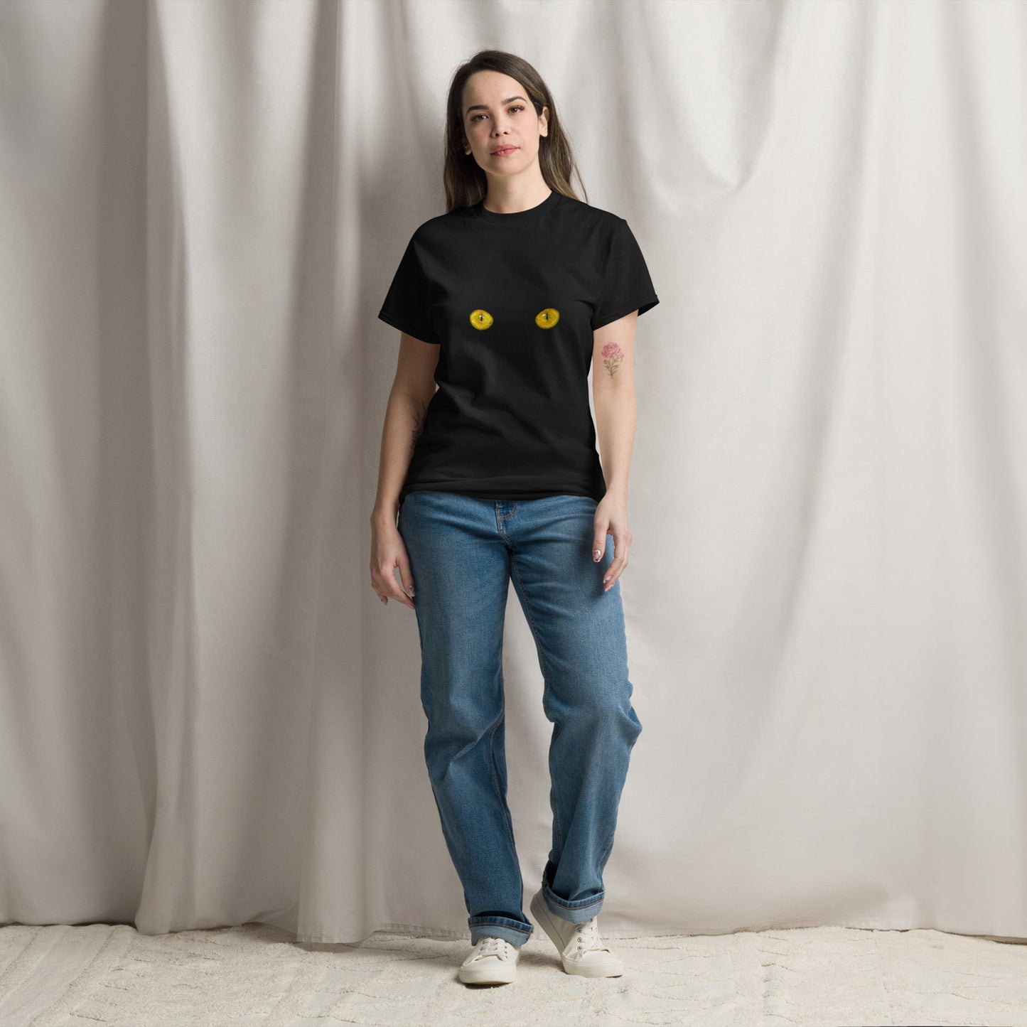 Classic Fit Black Cat Eyes T-Shirt | Pet Treasures Studio